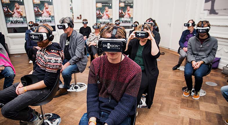 Lessons learnt directing drama in virtual reality: role of the audience